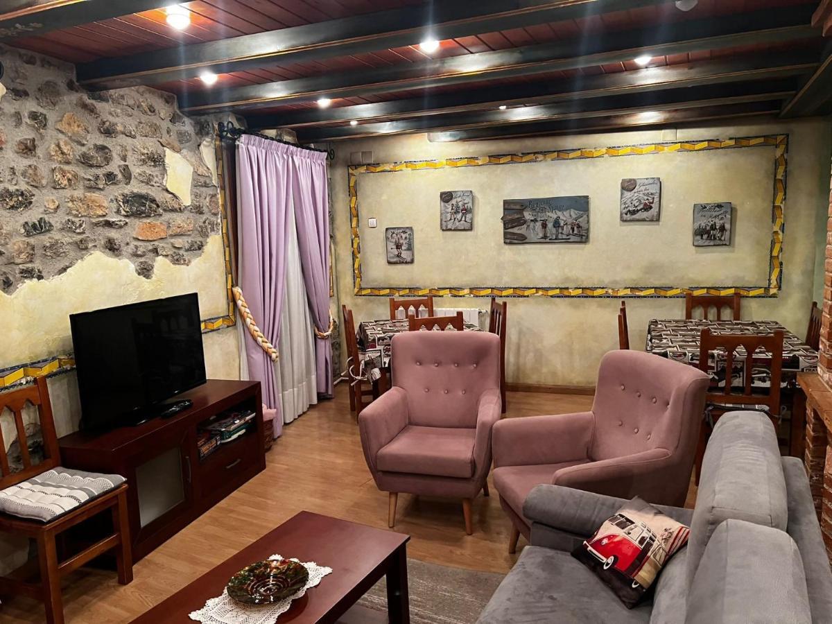 Casa Pelentos Sandiniés מראה חיצוני תמונה